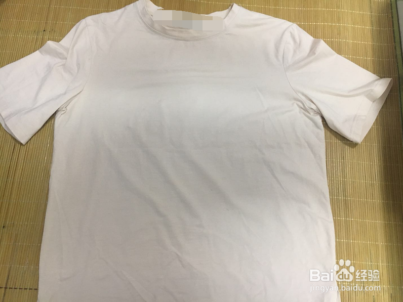 夏天短袖怎么折叠