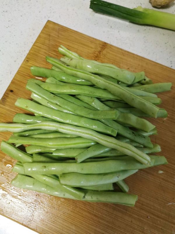 榄菜肉末四季豆