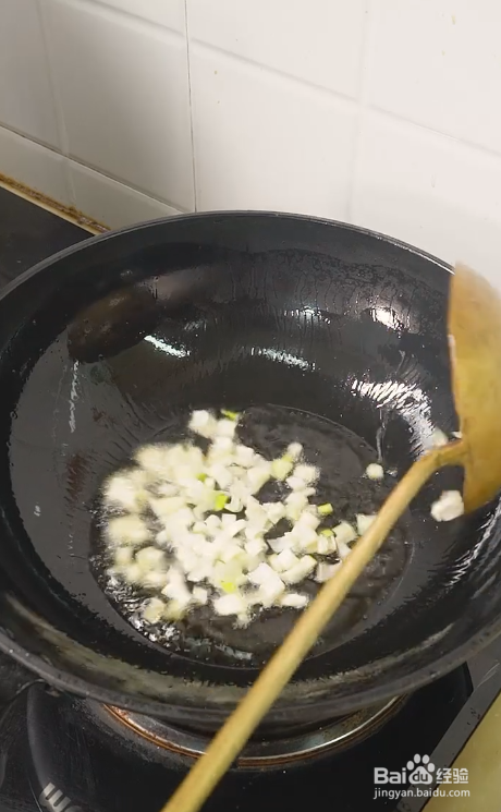 鸡蛋煲豆腐的做法