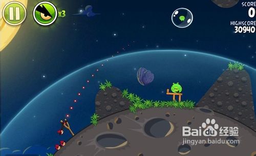 《愤怒的小鸟：太空版》通关技巧