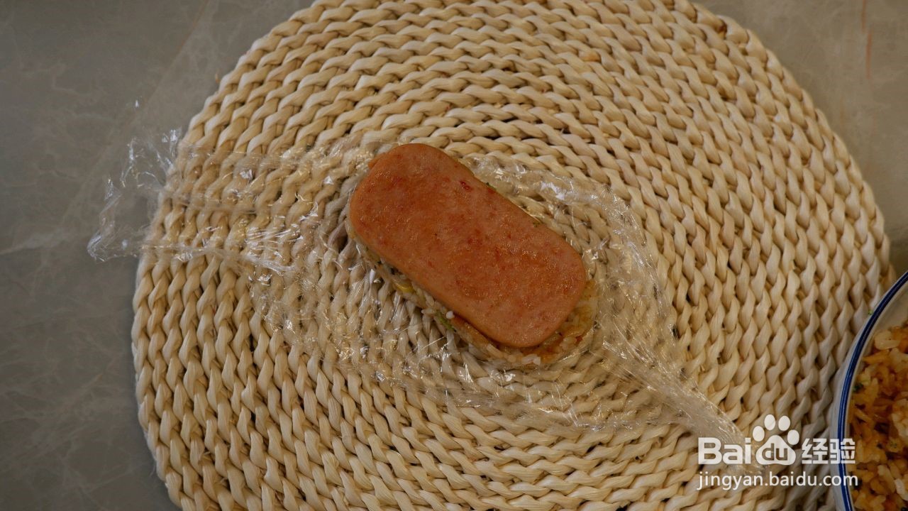 午餐肉饭团怎么做