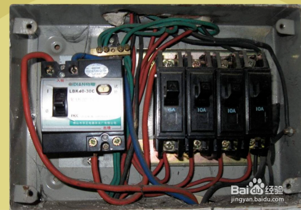 nl哪个是火线哪个是零线