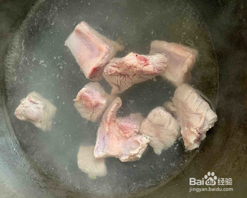 玉米排骨汤怎么做？