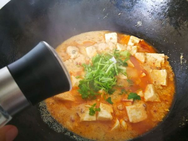 深海鱼籽豆腐煲