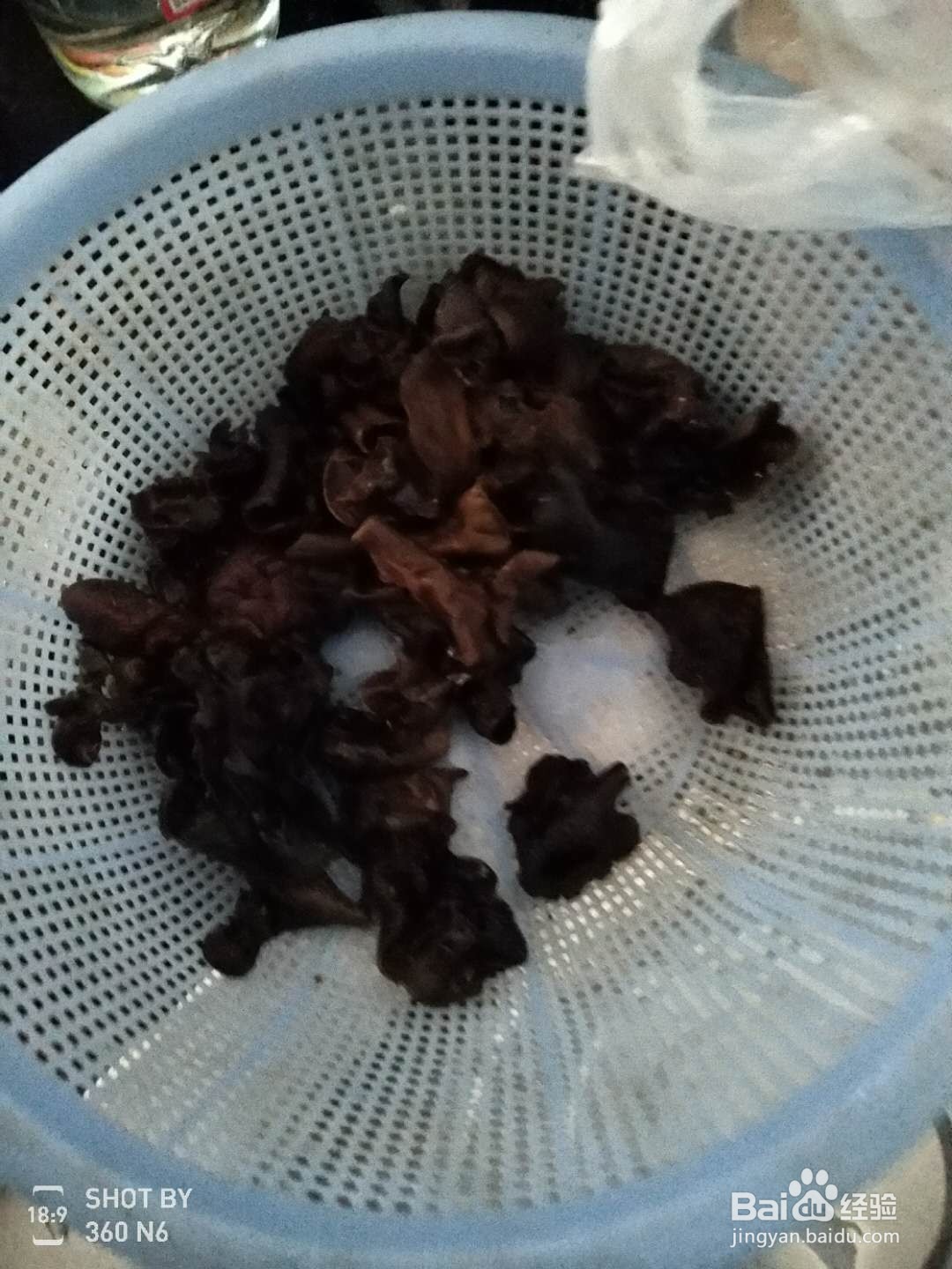 家常菜香菇百叶鸡汤怎么做