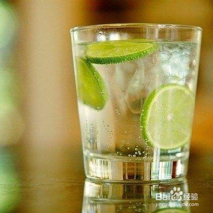 柠檬水的功效以及禁忌
