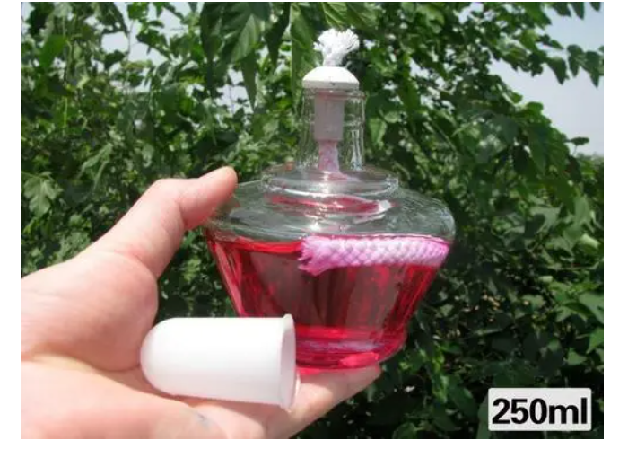 为什么禁止用酒精灯引燃另一只酒精灯