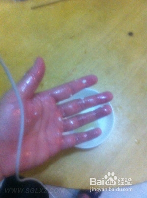 口香糖遇到油会化掉吗?