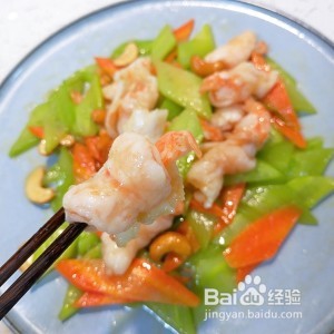 腰果黄瓜虾仁–敲虾