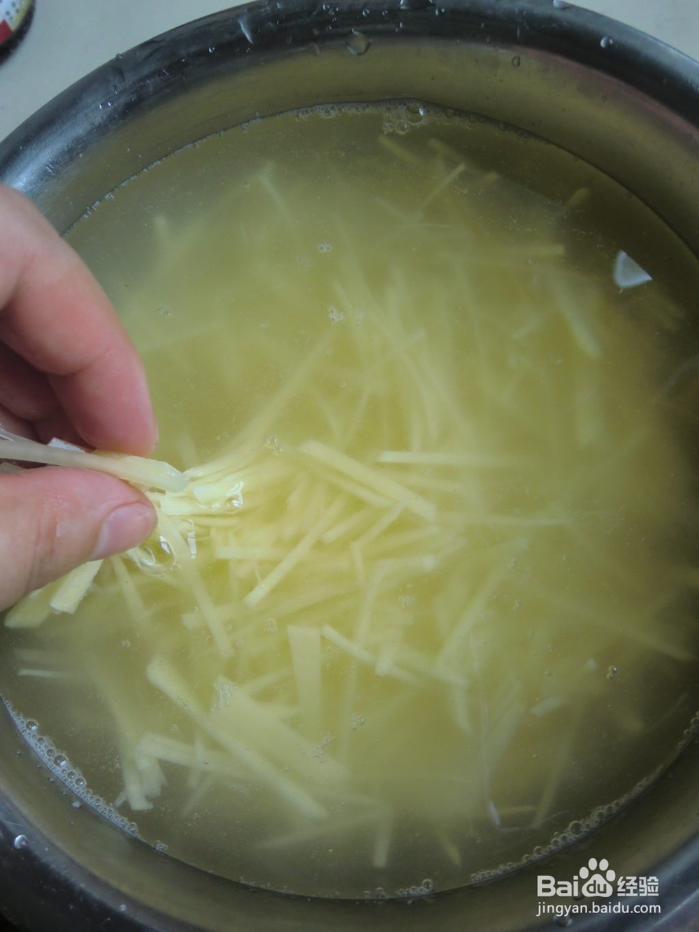 开胃酸辣土豆丝