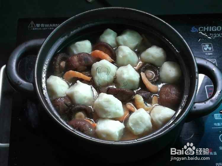 香菇虾米焖鱼丸做法步骤，香菇虾米焖鱼丸怎么做