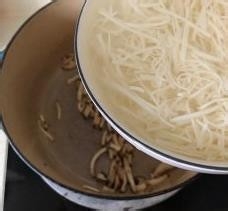 西湖莼菜文思豆腐羹