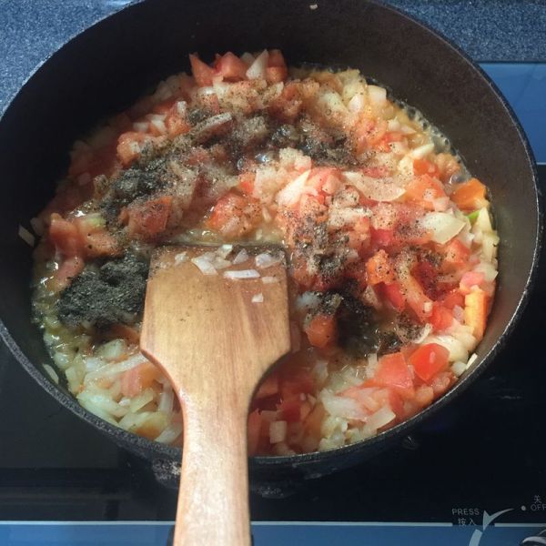 火腿鸡丁时蔬披萨