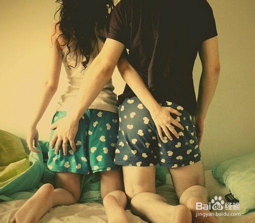 爱人拥抱缓解压力增进感情