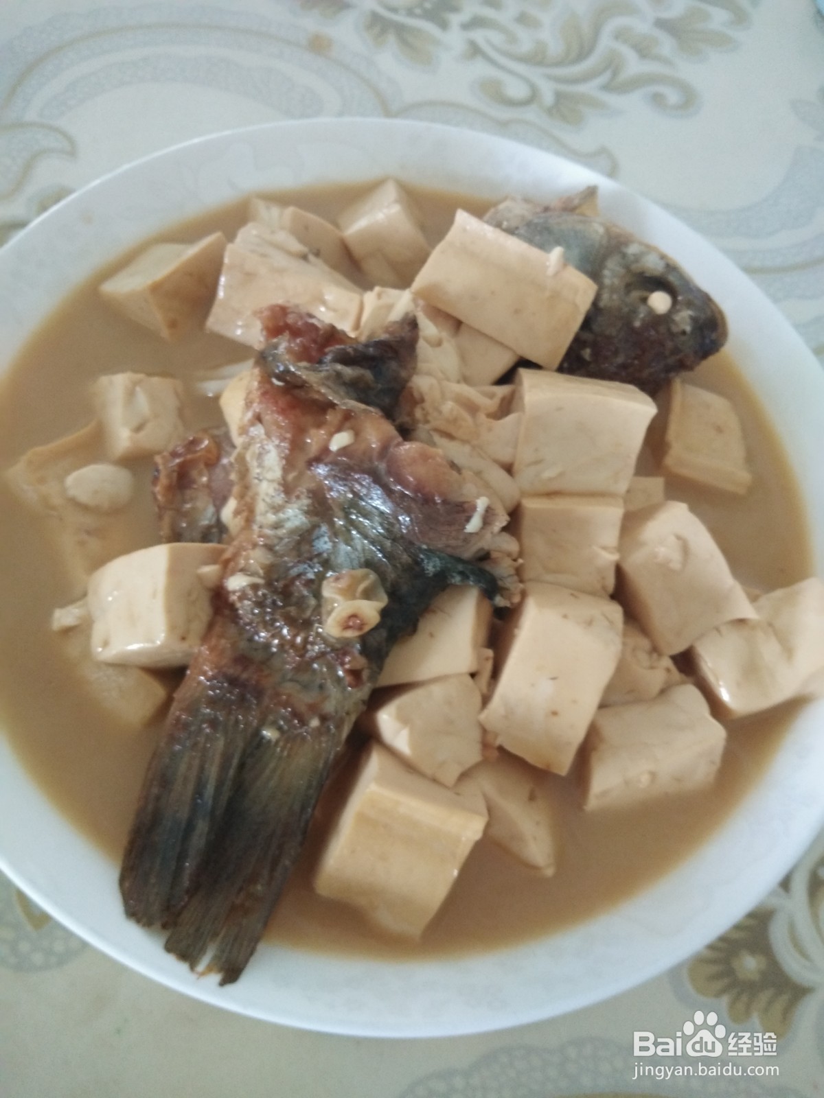 鲫鱼炖豆腐的家庭做法