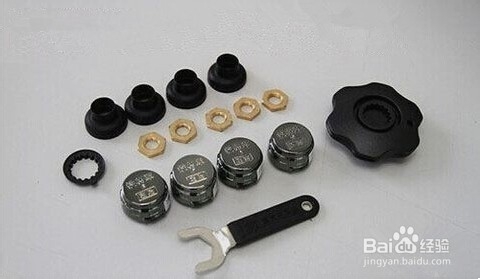 <b>铁将军胎压监测仪换电池拆卸与装置方法</b>