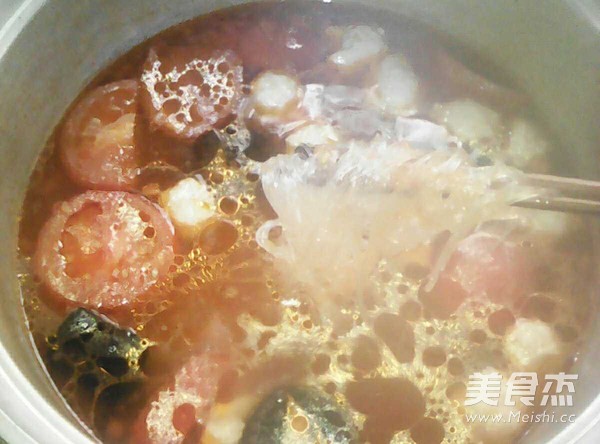 番茄鱼丸什锦煲