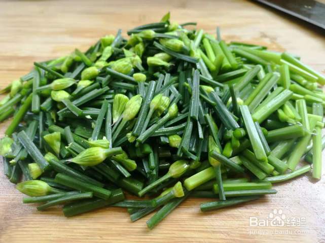 韭苔炒牛肉的做法