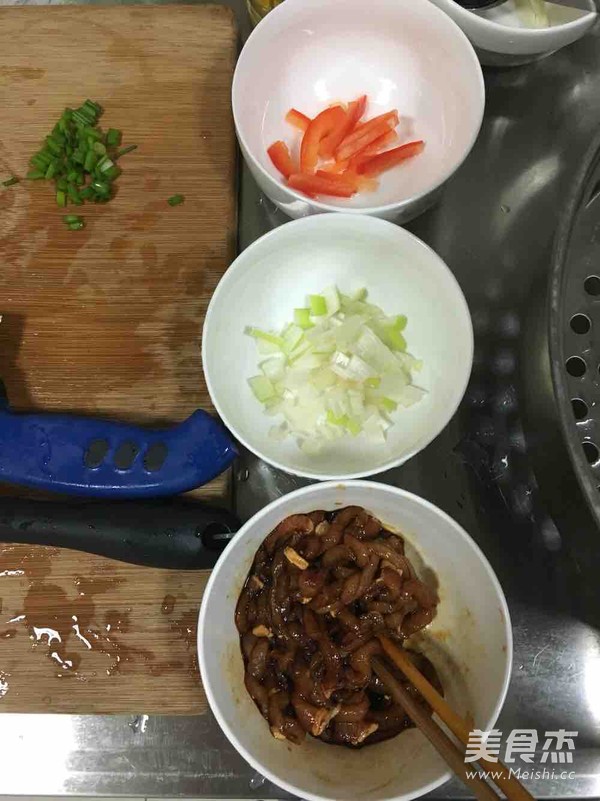 豆角炒肉的做法