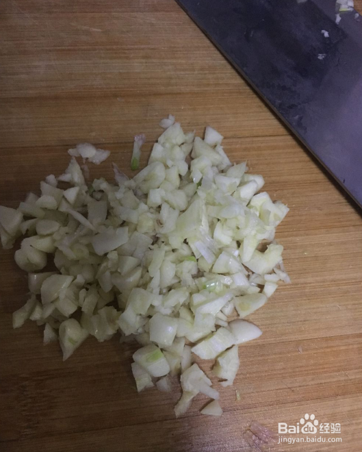 怎么简单自制拍黄瓜