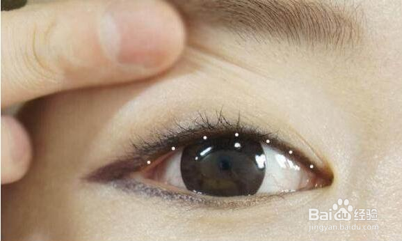 眼部化妆步骤教程