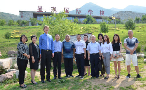 显现国际学校倒闭的原因