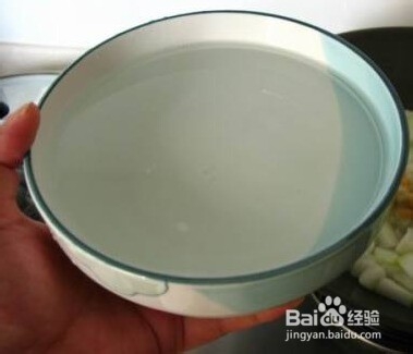 发烧了怎么办，退烧小方法，生姜红糖水