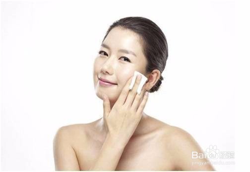 如何深层清洁皮肤,让肌肤亮白呢