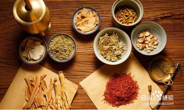 肛裂引发的便血是怎么治?