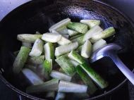 怎么烧好吃的番茄黄瓜条