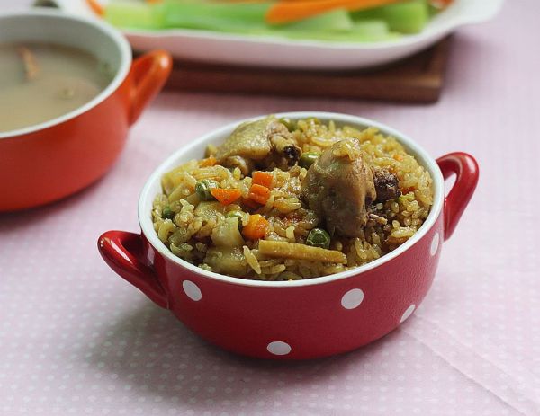 杂蔬菜咖喱鸡焖饭