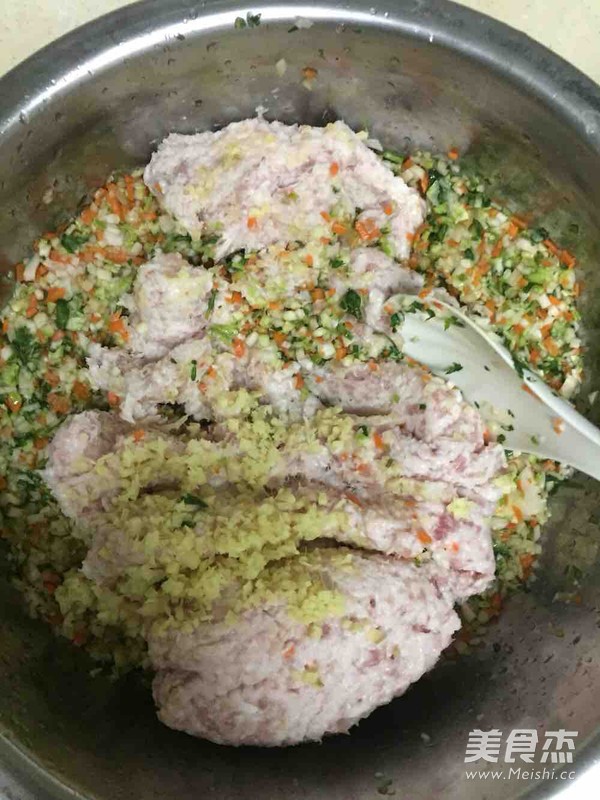 猪肉饺子的做法