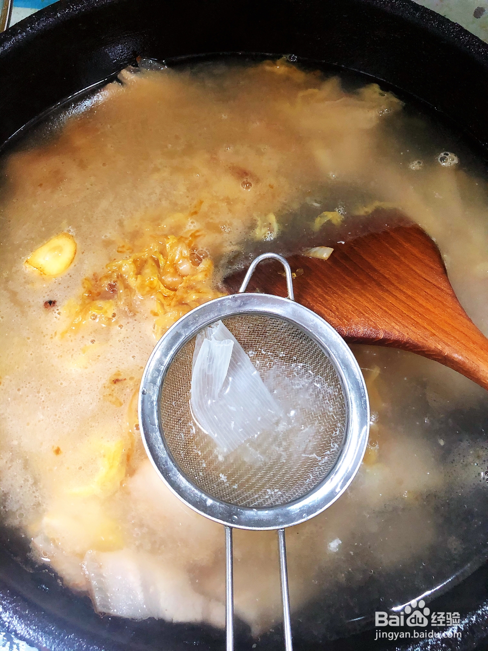 奶奶教你做酸菜炖白肉