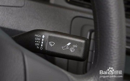 新桑塔纳雨刷打开后如何关闭