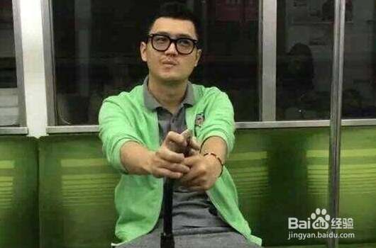 宋喆晒百万现金不消停,发声明替马蓉谢谢大家