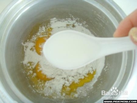 用电饭煲如何做蛋糕