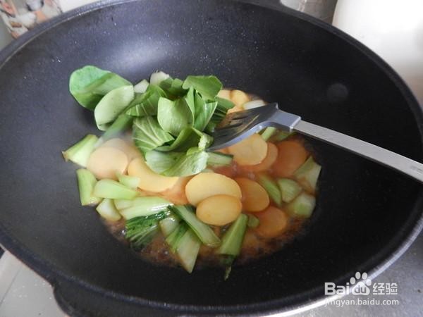 家庭自制油菜炒土豆片