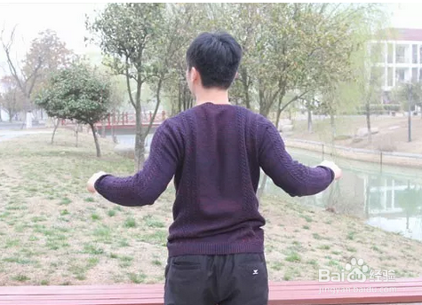 总是感觉肩膀疼 是怎么回事