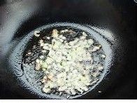 用简单的方法做出超级好吃的菜——蒜蓉西葫芦