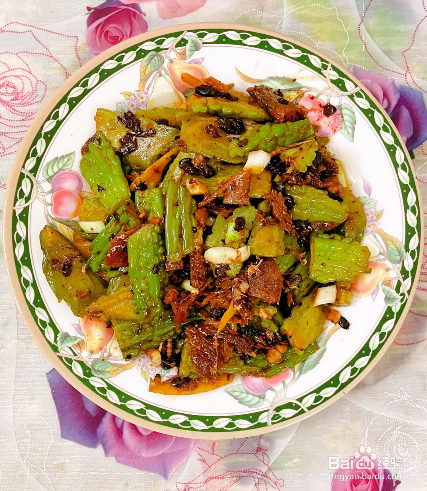 豆豉鲮鱼炒苦瓜的做法