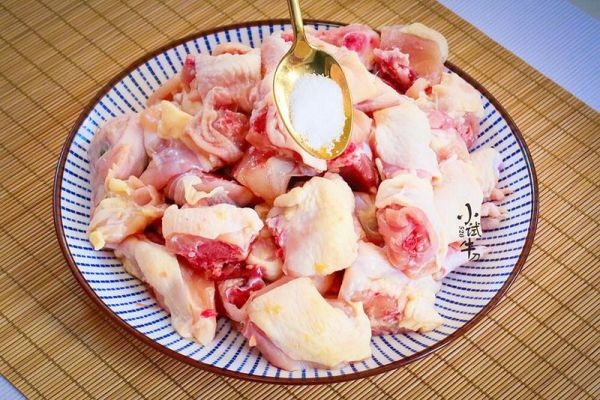 养生姜汁热窝鸡