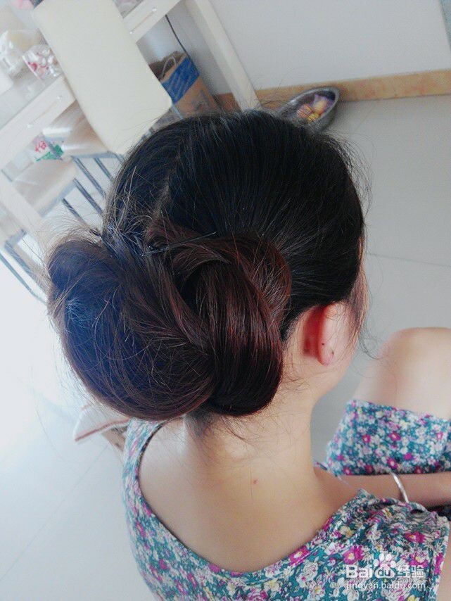 夏天如何做一个简单的家居盘发