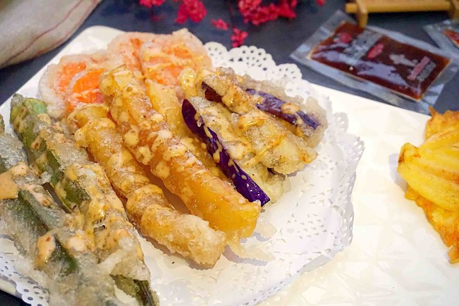 炸蔬菜沙拉丘比沙拉汁