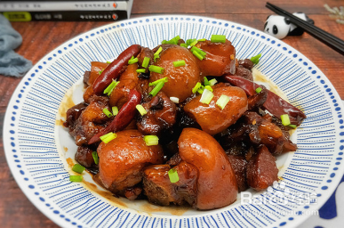 家庭版红烧猪蹄