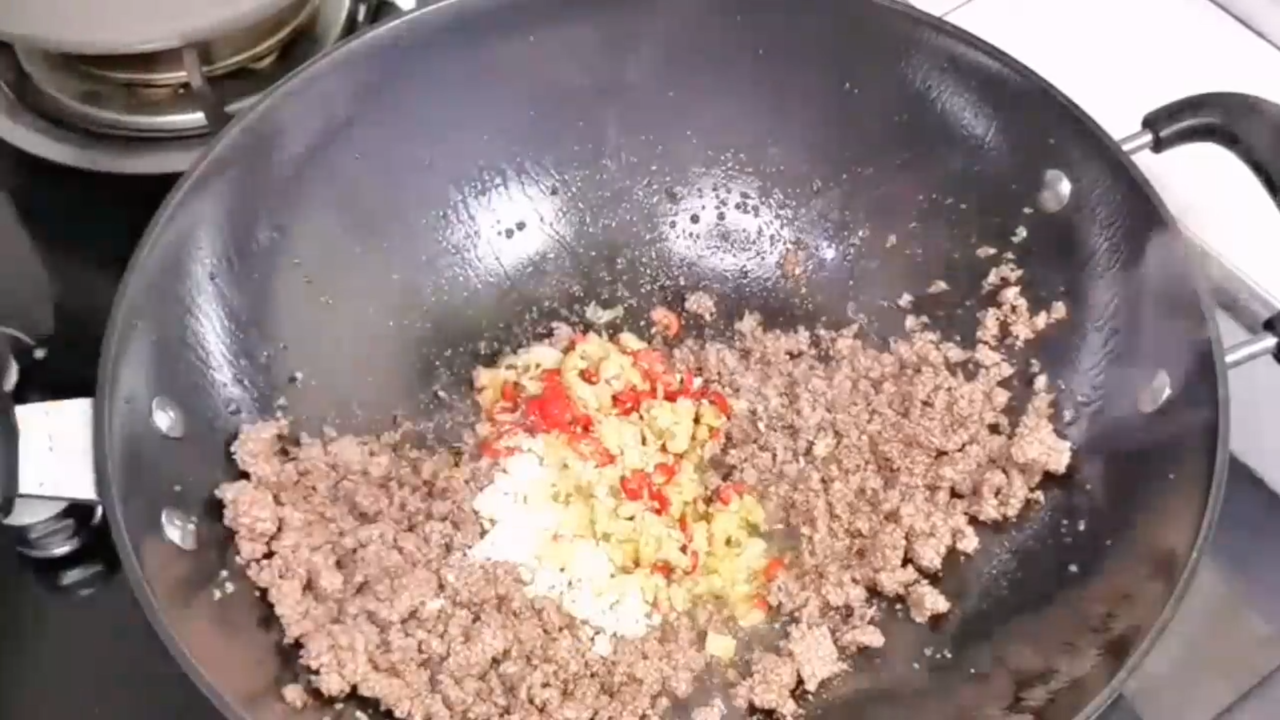 如何做香菜炒牛肉