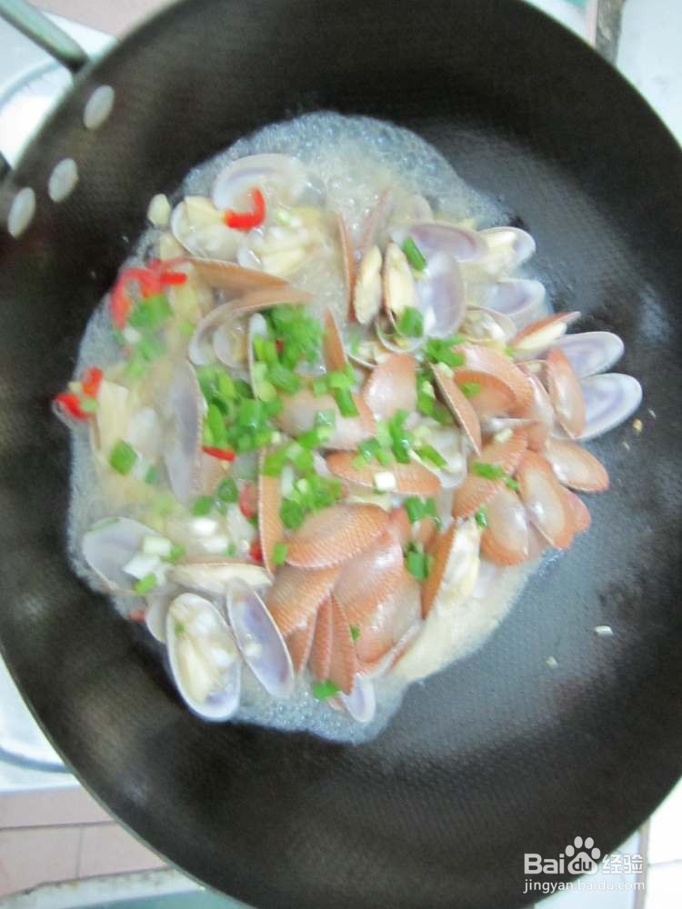 爆炒花甲的做法
