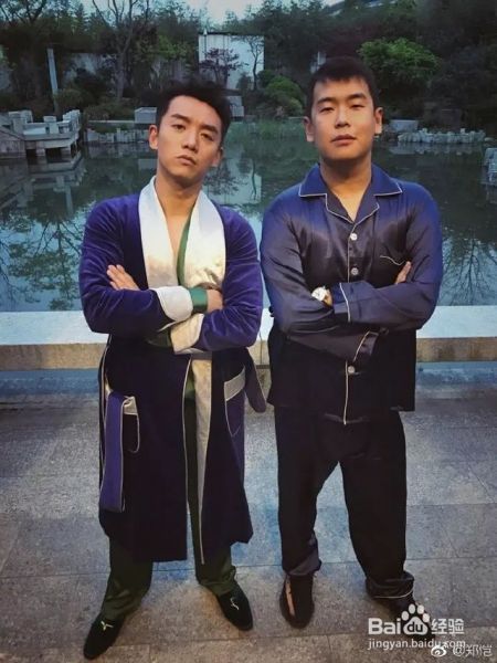 男人睡觉穿什么除了光膀子肯定有更好的选择