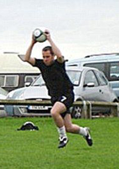 掷界外球的正确动作方法