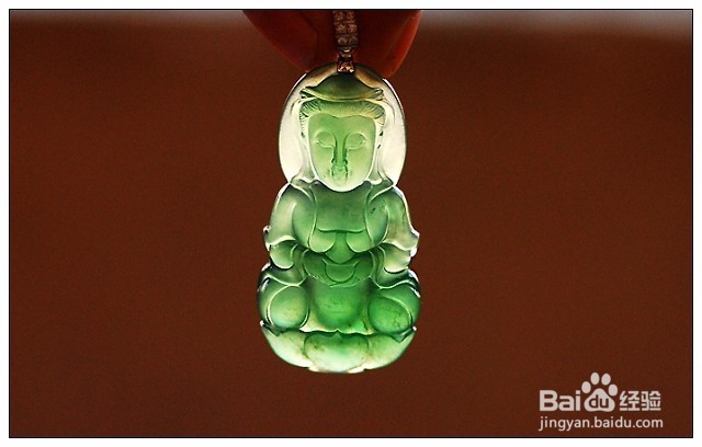 南博翡翠越戴越绿的原因有哪些