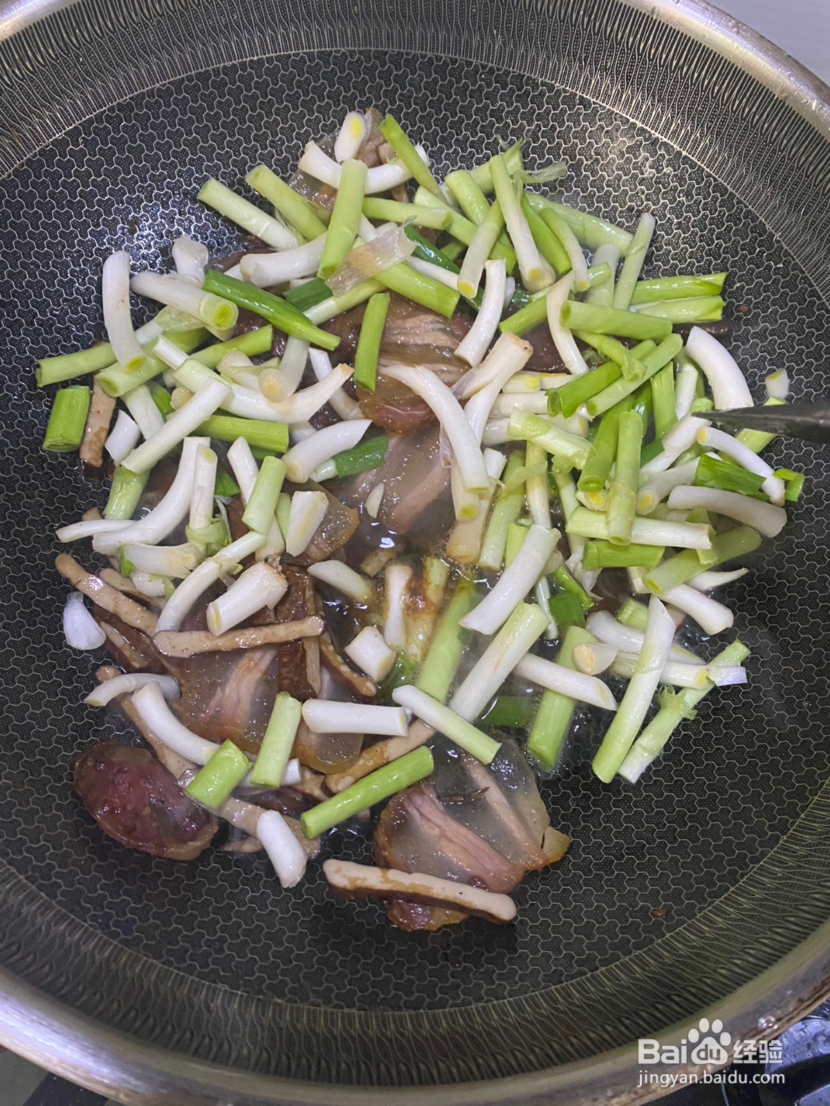 腊肉炒大蒜的做法